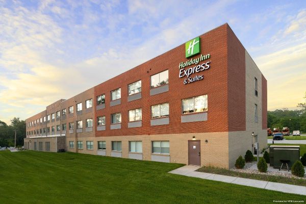 Holiday Inn Express & Suites LA PORTE (La Porte)